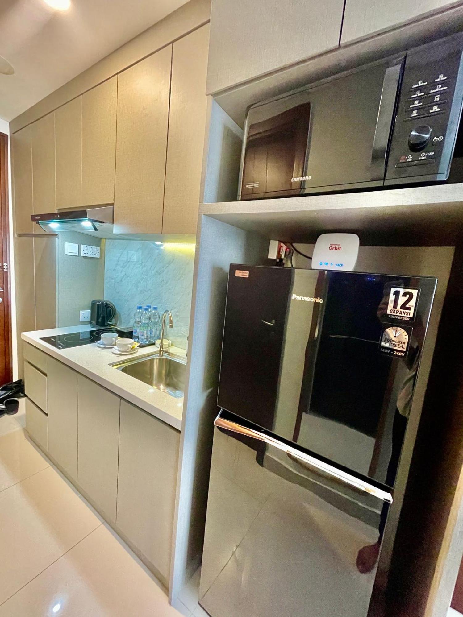 Verdela Pollux Meisterstadt Batam Apartement ภายนอก รูปภาพ